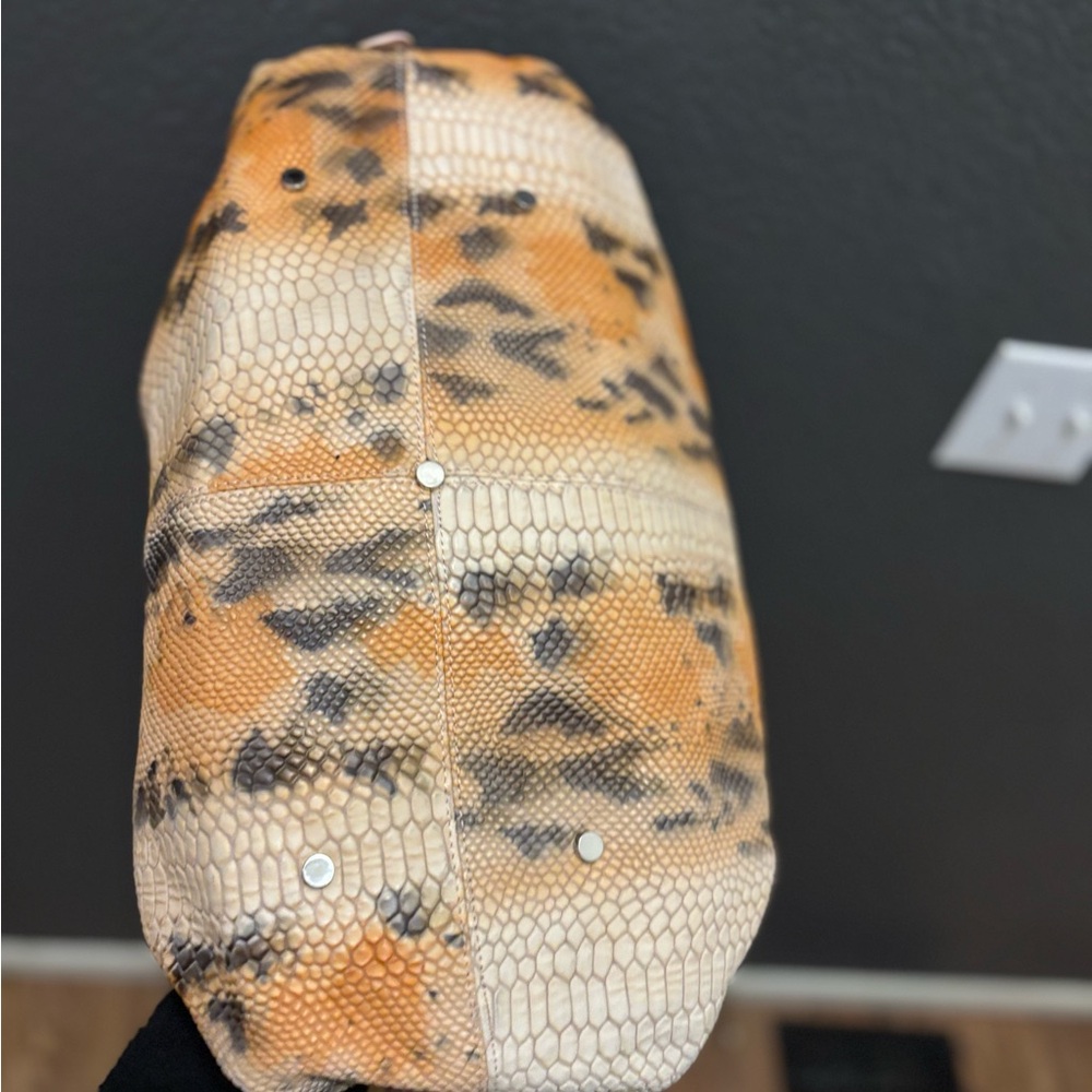 BARR + BARR NWOT crossbody/shoulder, Snake Print Tote Bag pink, orange dust bag - Picture 5 of 16